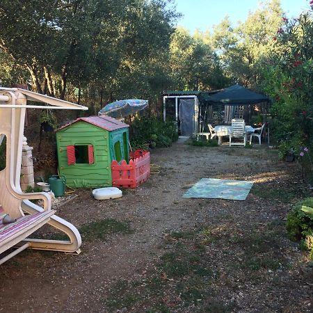A Casa Di Nonna Luciana - Trilocale Con Giardino Apartment Ceriale Ngoại thất bức ảnh