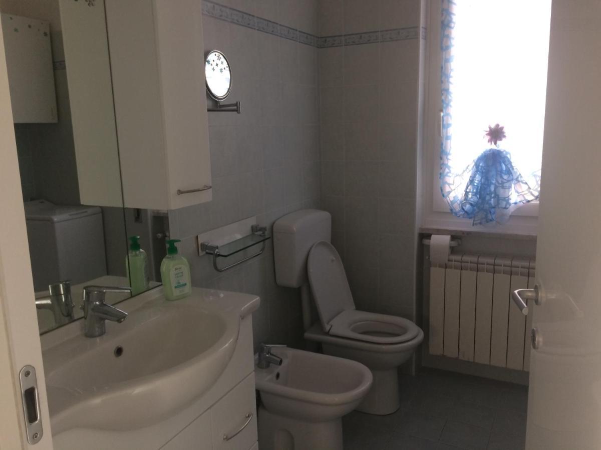 A Casa Di Nonna Luciana - Trilocale Con Giardino Apartment Ceriale Ngoại thất bức ảnh